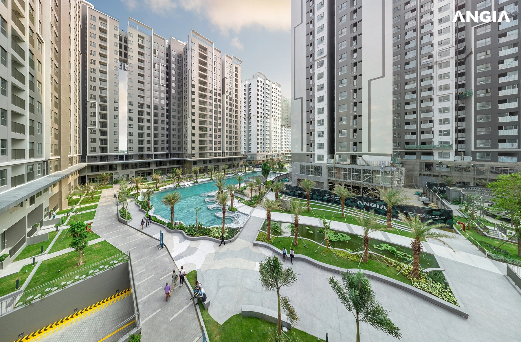 The Westgate 0